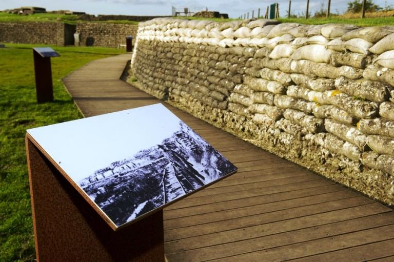 La Défense, le Musée Royal de l’Armée et l’agence Waterwegen en Zeekanaal se sont associés pour rénover le site en profondeur. 
